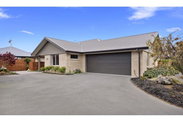 Photo of property in 5 Harston Place, Wigram, Christchurch, 8042