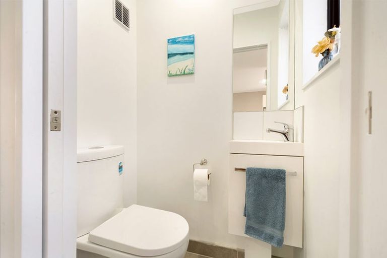 Photo of property in 45 Eileen Newey Place, Henderson, Auckland, 0612