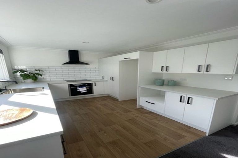 Photo of property in 1/427 Avonhead Road, Avonhead, Christchurch, 8042