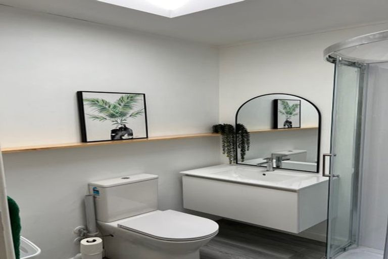 Photo of property in 16 Bradshaw Terrace, Riccarton, Christchurch, 8011