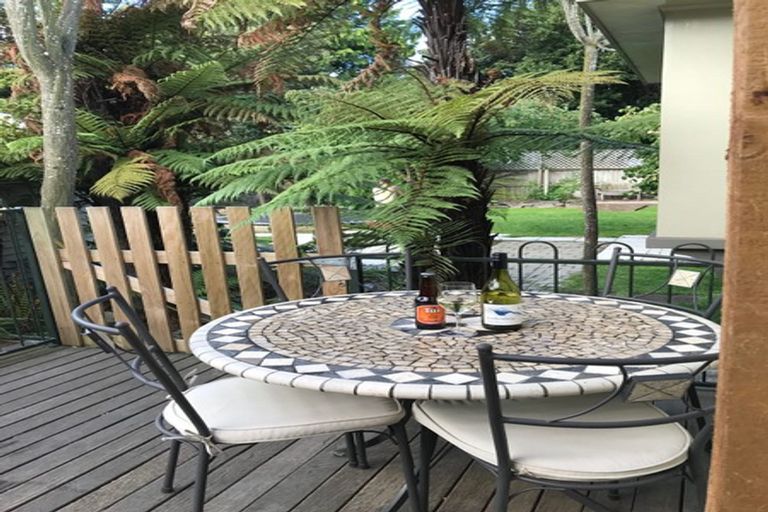 Photo of property in 173 Fifield Terrace, Opawa, Christchurch, 8023