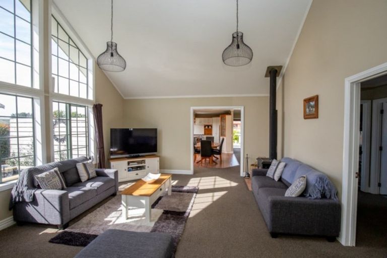 Photo of property in 27 Raratuna Street, Turua, 3574