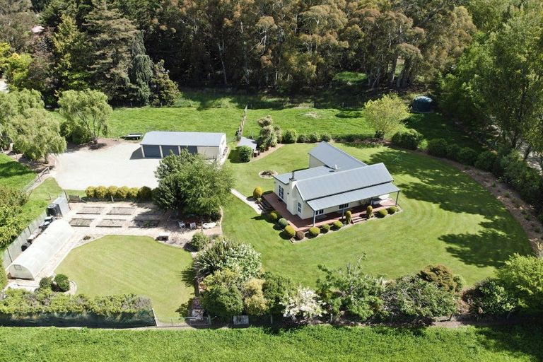 Photo of property in 693 Pleasant Point Highway, Levels, Timaru, 7975