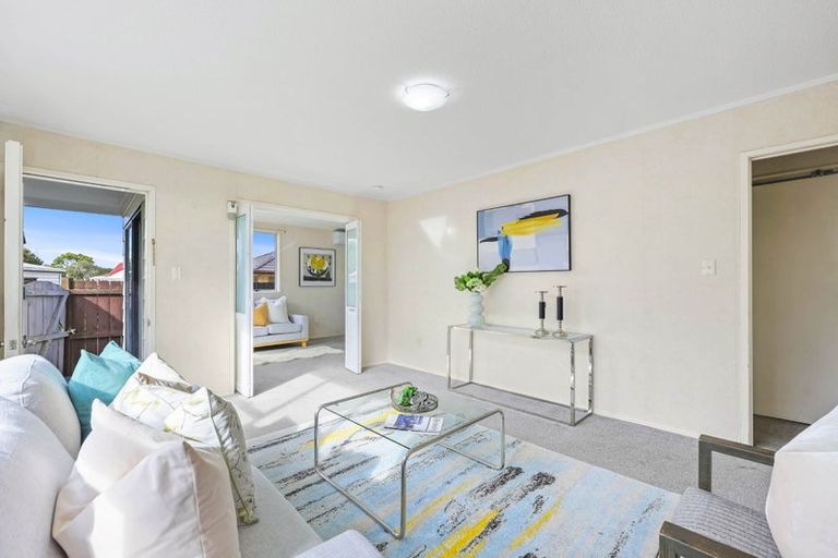 Photo of property in 9 Dianne Louise Drive, Half Moon Bay, Auckland, 2012