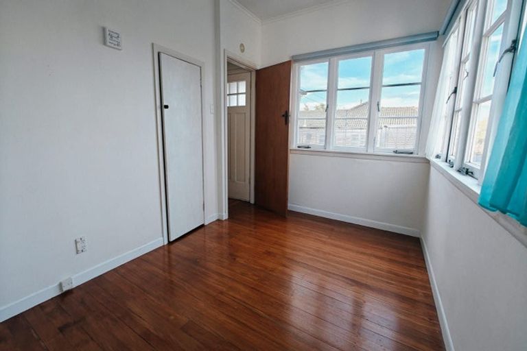 Photo of property in 1/72 Nile Road, Milford, Auckland, 0620
