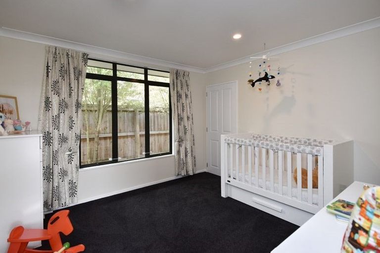 Photo of property in 11 Fishermans Rest, Waimairi Beach, Christchurch, 8083