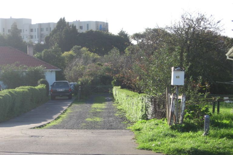 Photo of property in 67 Middlemore Crescent, Papatoetoe, Auckland, 2025