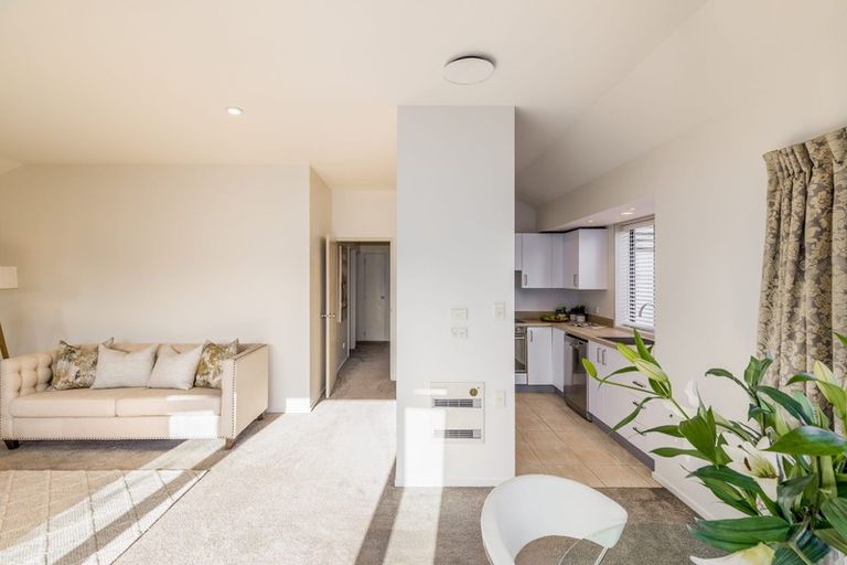 Photo of property in 5 Stroud Lane, Papanui, Christchurch, 8053