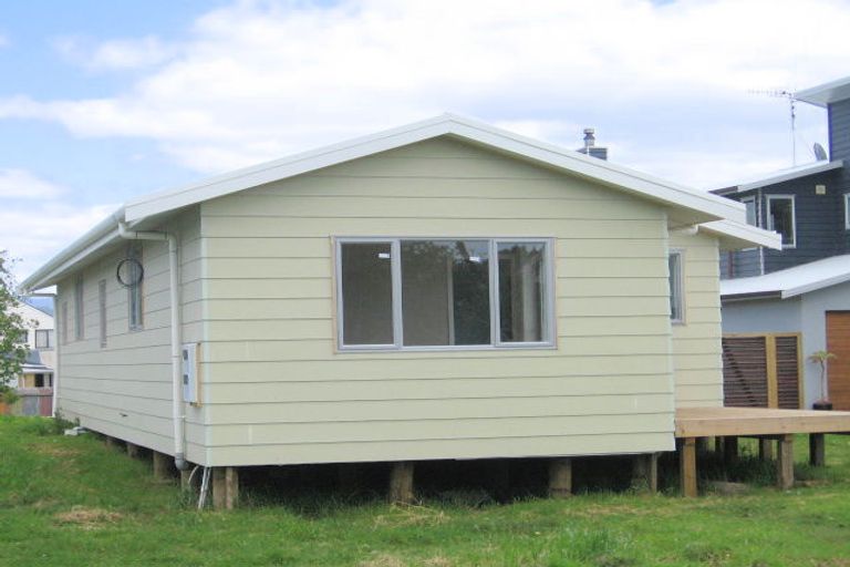 Photo of property in 16 Tatai Road, Bowentown, Waihi Beach, 3177