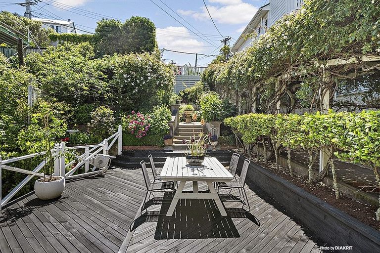 Photo of property in 47 Rawhiti Terrace, Kelburn, Wellington, 6012