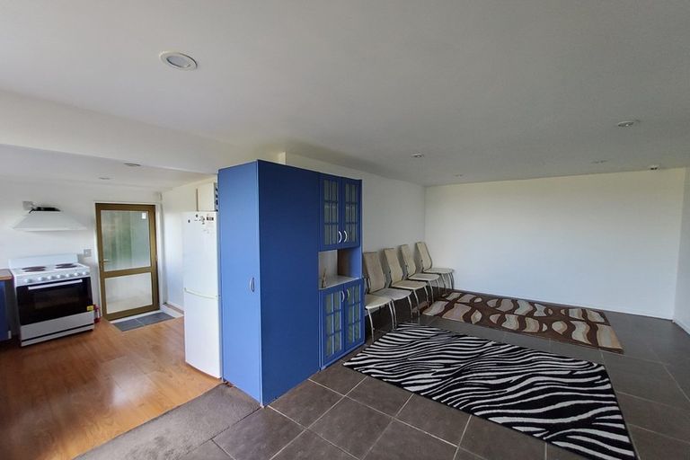 Photo of property in 103 Exmouth Road, Northcote, Auckland, 0627