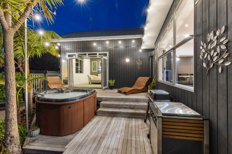 Photo of property in 84a Scott Road, Stanmore Bay, Whangaparaoa, 0932