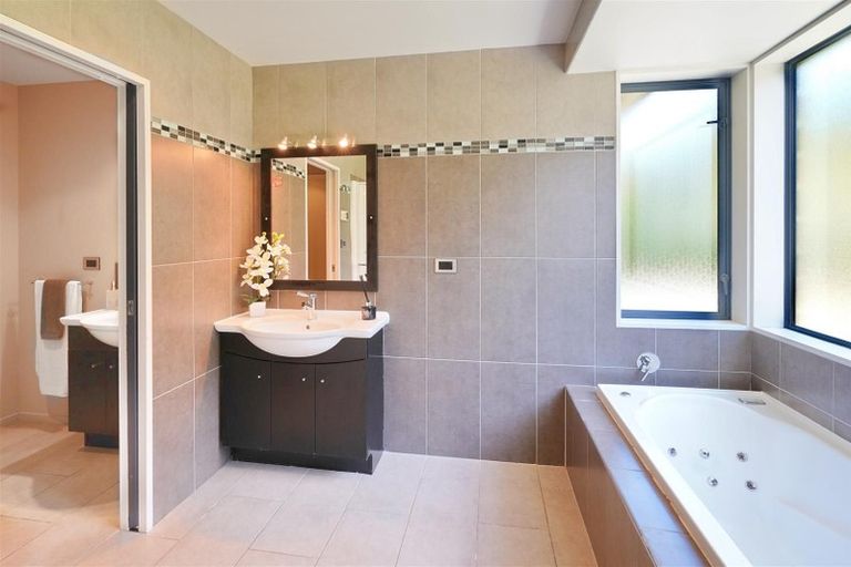 Photo of property in 43 Globe Bay Drive, Templeton, Christchurch, 8042