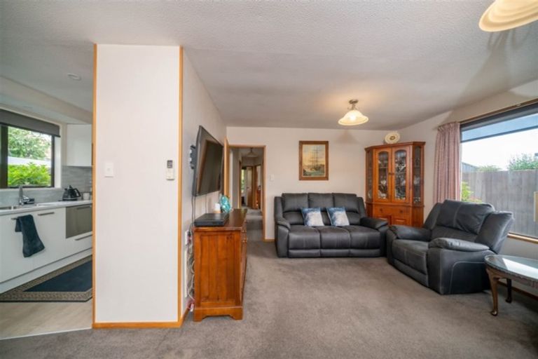 Photo of property in 1/64 Steadman Road, Broomfield, Christchurch, 8042