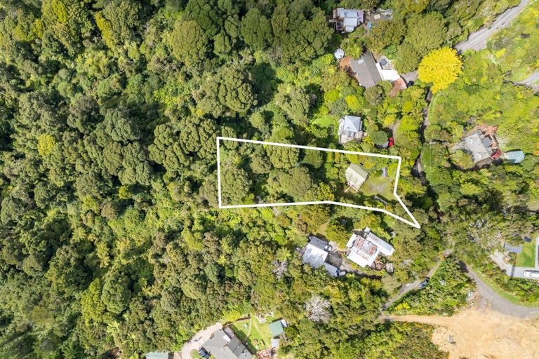 Photo of property in 98 Avro Road, Blue Mountains, Upper Hutt, 5371