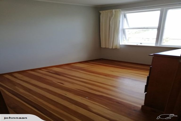 Photo of property in 43 Park Road, Glenfield, Auckland, 0629