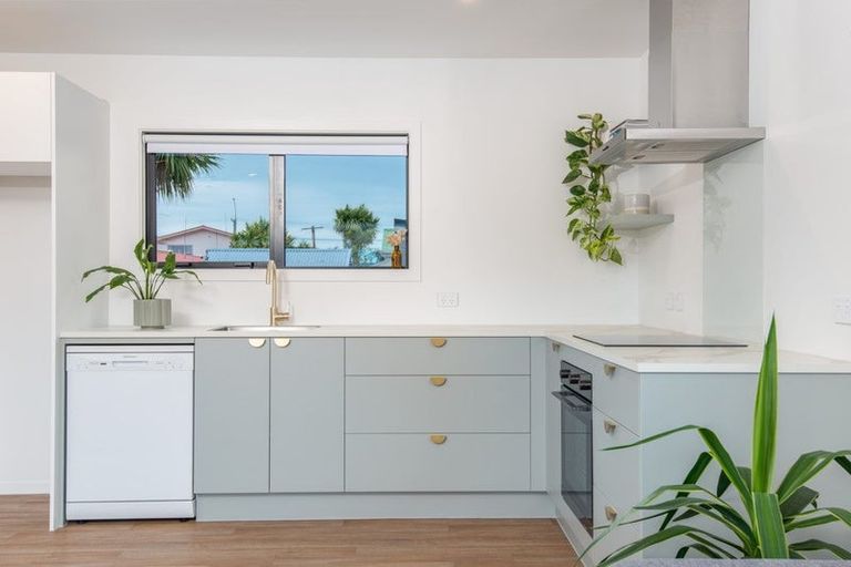 Photo of property in 8a Cashel Street, South Dunedin, Dunedin, 9012