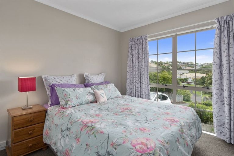 Photo of property in 10 Westminster Gardens, Unsworth Heights, Auckland, 0632