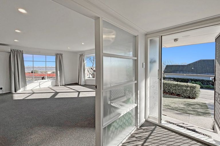 Photo of property in 35 Hackthorne Road, Cashmere, Christchurch, 8022