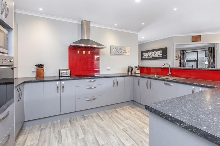 Photo of property in 15 Hoylake Place, Morrinsville, 3300