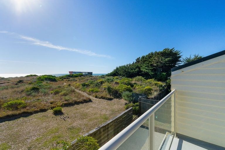 Photo of property in 105 Rua Avenue, Waitarere Beach, Levin, 5510