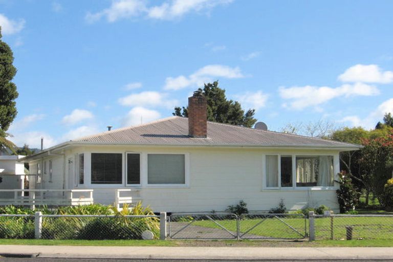 Photo of property in 1 Robinson Road, Whitianga, 3510