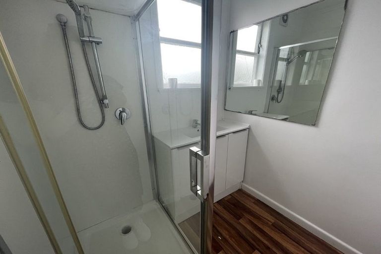 Photo of property in 10 Igloo Place, Red Hill, Papakura, 2110