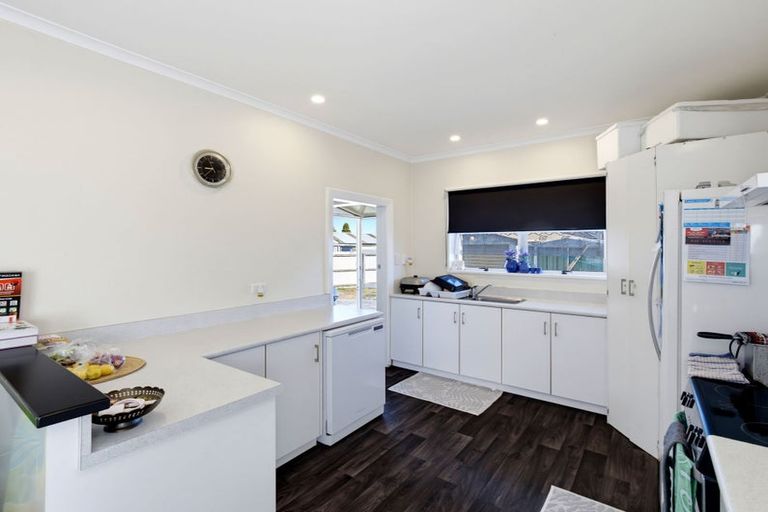 Photo of property in 70 Mcmurdo Street, Tinwald, Ashburton, 7700