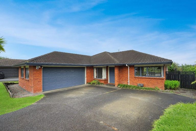 Photo of property in 33 Fergy Crescent, Wattle Downs, Auckland, 2103