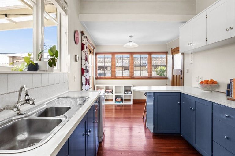 Photo of property in 607 Charles Street, Saint Leonards, Hastings, 4120