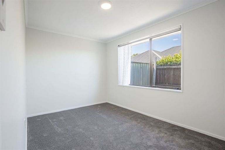 Photo of property in 2/128 Reynolds Avenue, Bishopdale, Christchurch, 8053