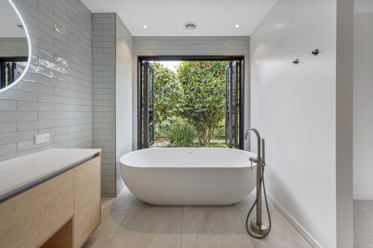 Photo of property in 7a Iwa-iti Street, Waitara, 4320