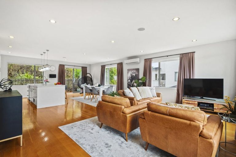 Photo of property in 21 Golden Morning Drive, Albany Heights, Auckland, 0632