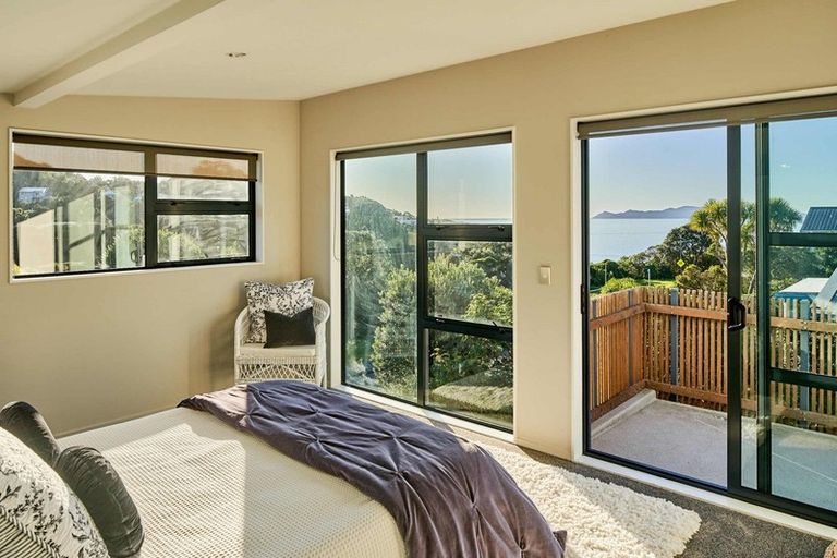 Photo of property in 10 Pukerua Beach Road, Pukerua Bay, 5026