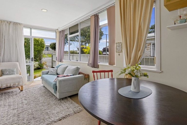 Photo of property in 1/114 Hynds Road, Gate Pa, Tauranga, 3112