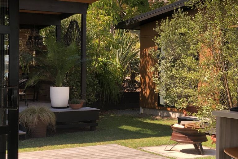 Photo of property in 29 Muritai Road, Parua Bay, Whangarei, 0174