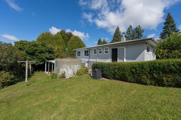 Photo of property in 6 Waugh Street, Kimbolton, 4777