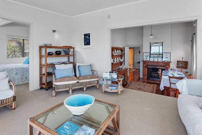 Photo of property in 128 Beach Road, Onerahi, Whangarei, 0110