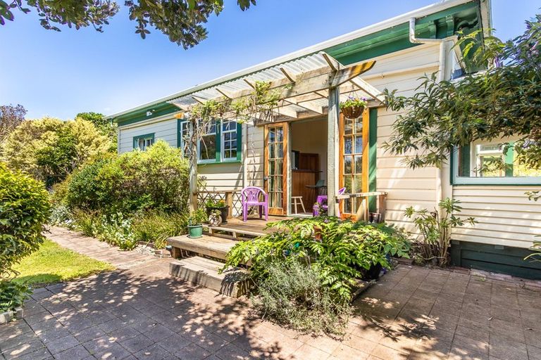 Photo of property in 191 Swamp Road, Te Horo, Otaki, 5581