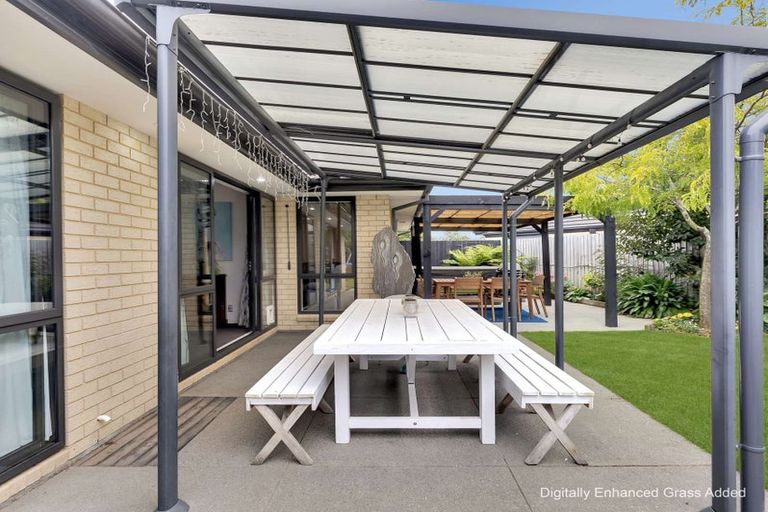 Photo of property in 8 Duggan Close, Rolleston, 7614