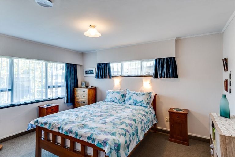 Photo of property in 1 Cardiff Place, Tamatea, Napier, 4112