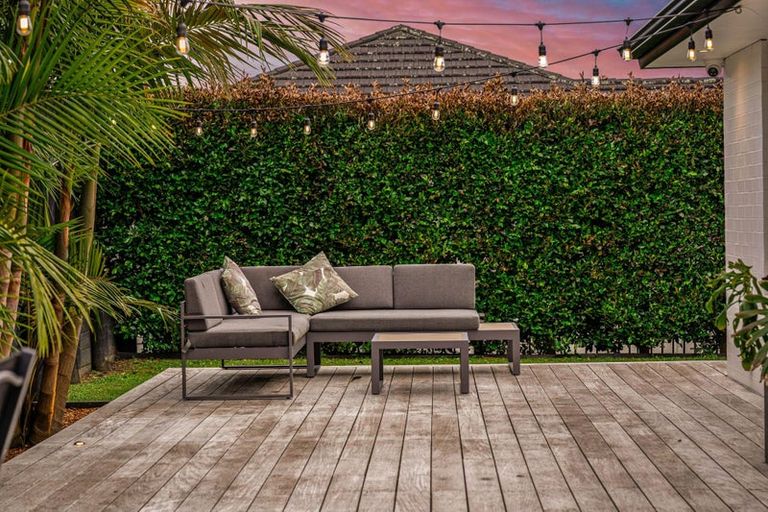 Photo of property in 25 Nobilo Road, Kumeu, 0810
