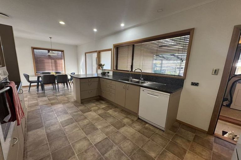 Photo of property in 22 Vardon Road, St Andrews, Hamilton, 3200