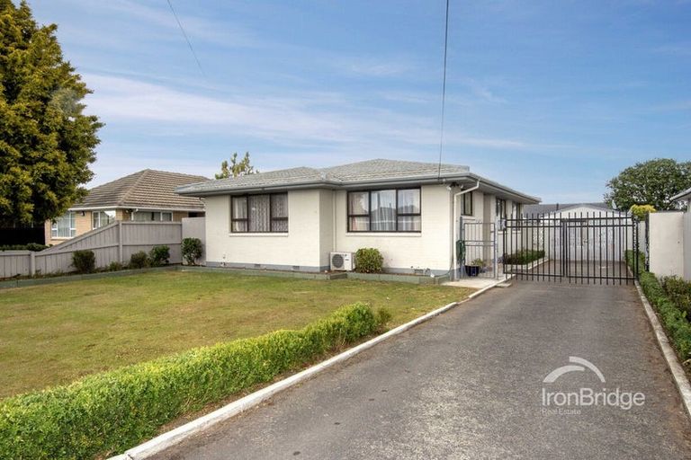 Photo of property in 82 Neill Street, Hornby, Christchurch, 8042