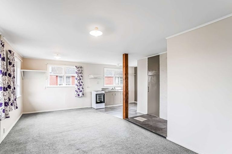 Photo of property in 6 Portchester Street, Aranui, Christchurch, 8061