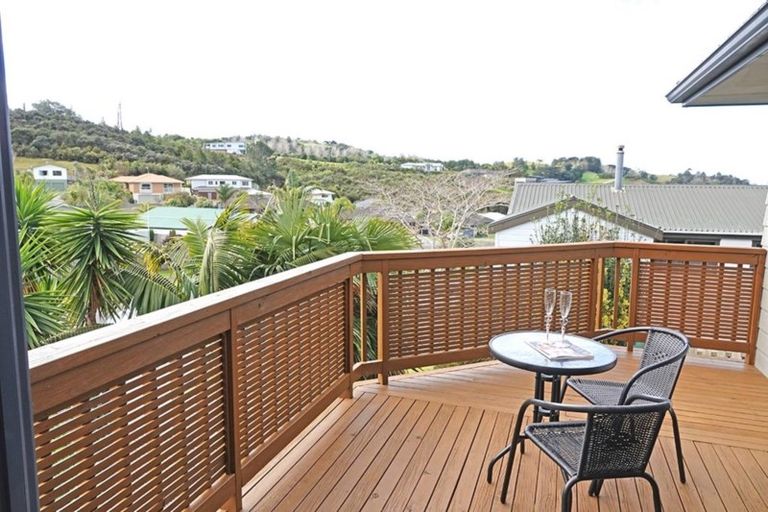 Photo of property in 12 Governor Grey Road, Snells Beach, 0920