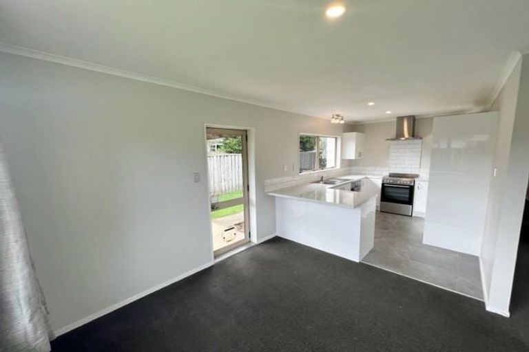 Photo of property in 105 Browning Street, Leamington, Cambridge, 3432