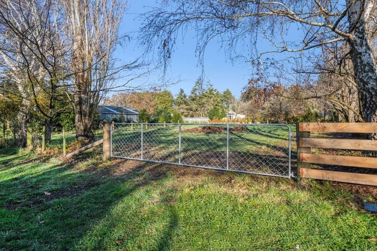 Photo of property in 14-16 Sarsfield Street, Southbridge, 7602