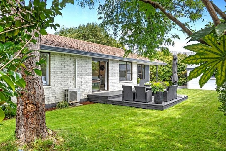 Photo of property in 1/38 Brogar Place, Casebrook, Christchurch, 8051