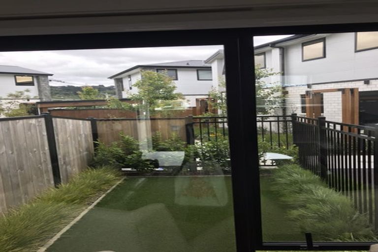 Photo of property in 8/3 Johnston Grove, Taita, Lower Hutt, 5011